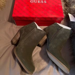 BN- Guess Ankle Boots
